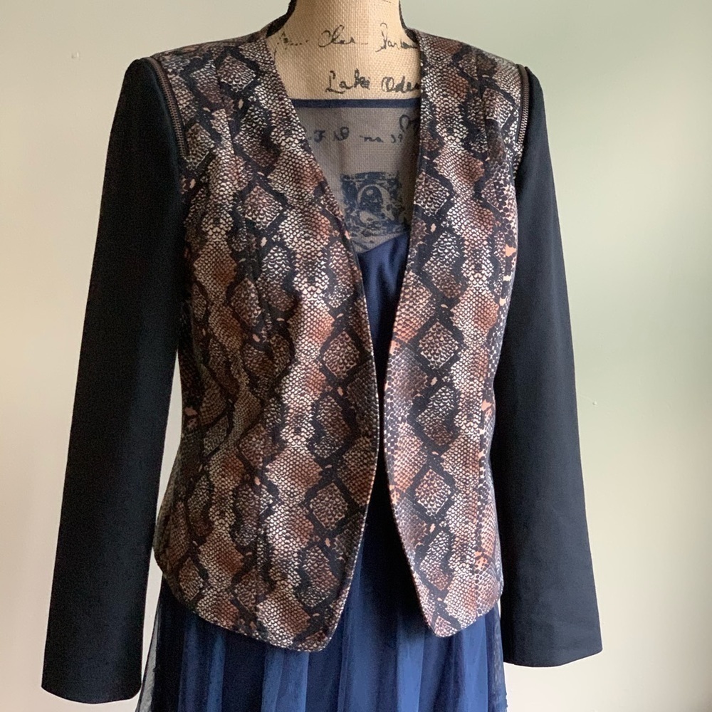 Ellen Tracy snakeskin print jacket blazer